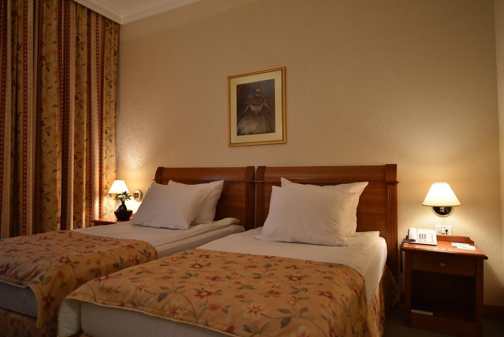 Best Western Hotel Turist Skopje Chambre photo