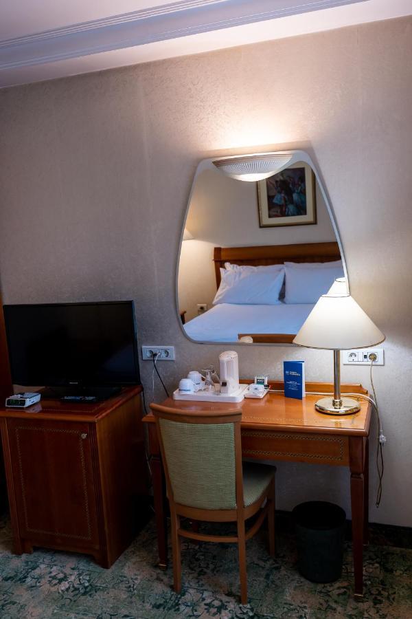 Best Western Hotel Turist Skopje Extérieur photo
