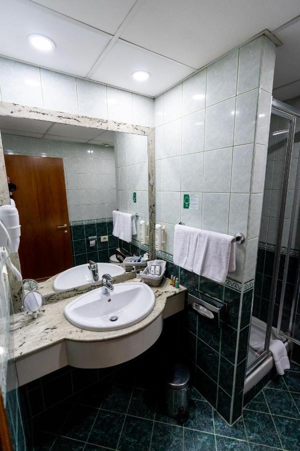 Best Western Hotel Turist Skopje Extérieur photo